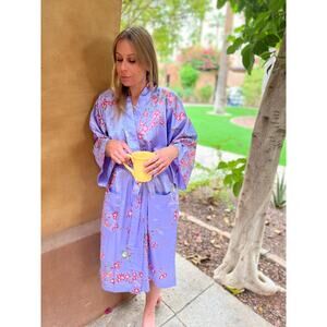 Vintage kimono robe in purple, made in Japan, size 10
